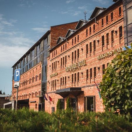 Promenade Hotel Liepāja Exterior foto The main building of the university