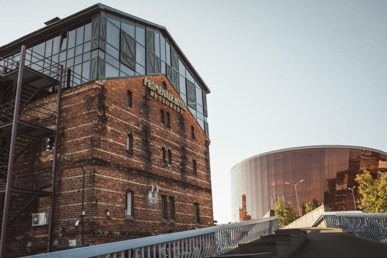 Promenade Hotel Liepāja Exterior foto The building of the National Museum of the Czech Republic