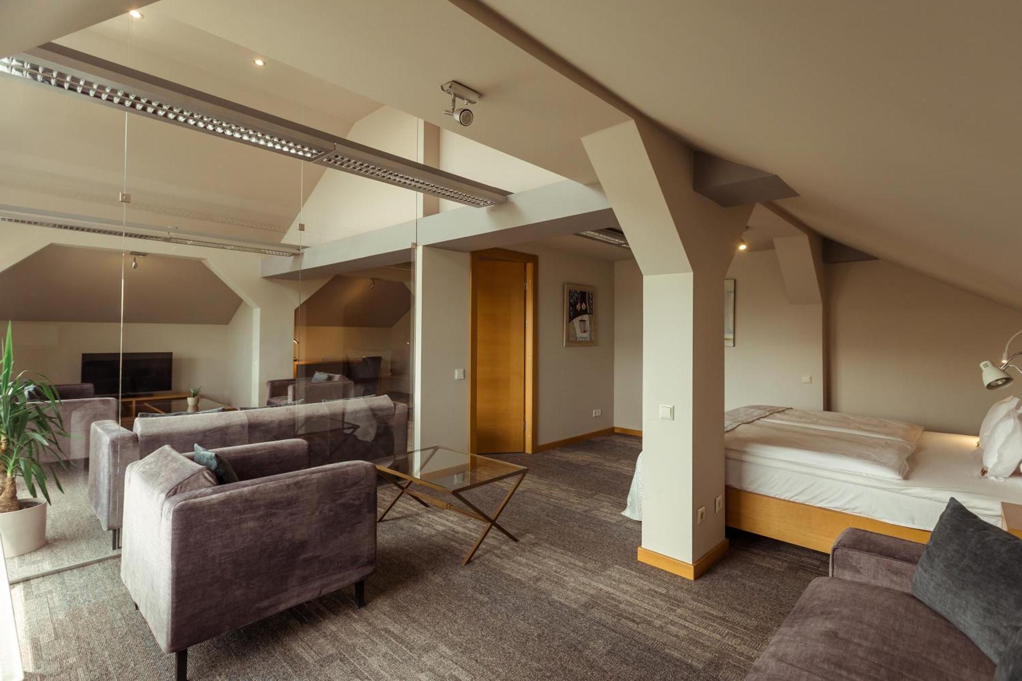 Promenade Hotel Liepāja Quarto foto Suite