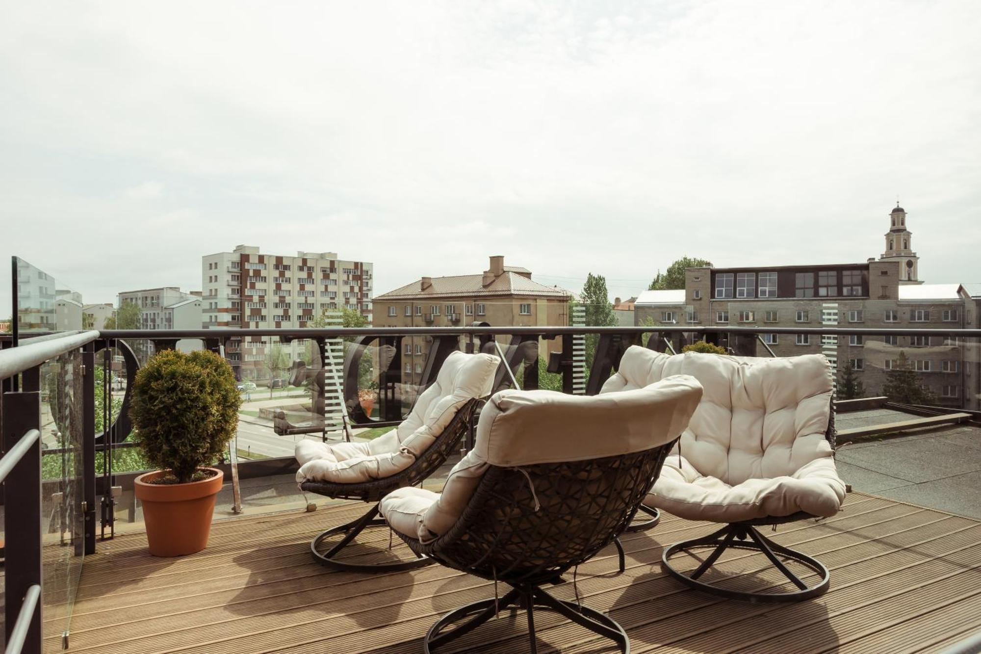 Promenade Hotel Liepāja Quarto foto The rooftop terrace